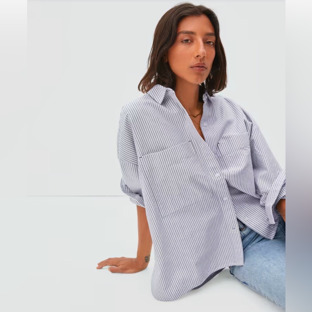 EVERLANE The Boxy Oxford